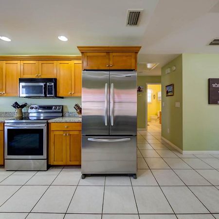 גולף שורז Sandy Feet Retreat By Vacation Homes Collection מראה חיצוני תמונה