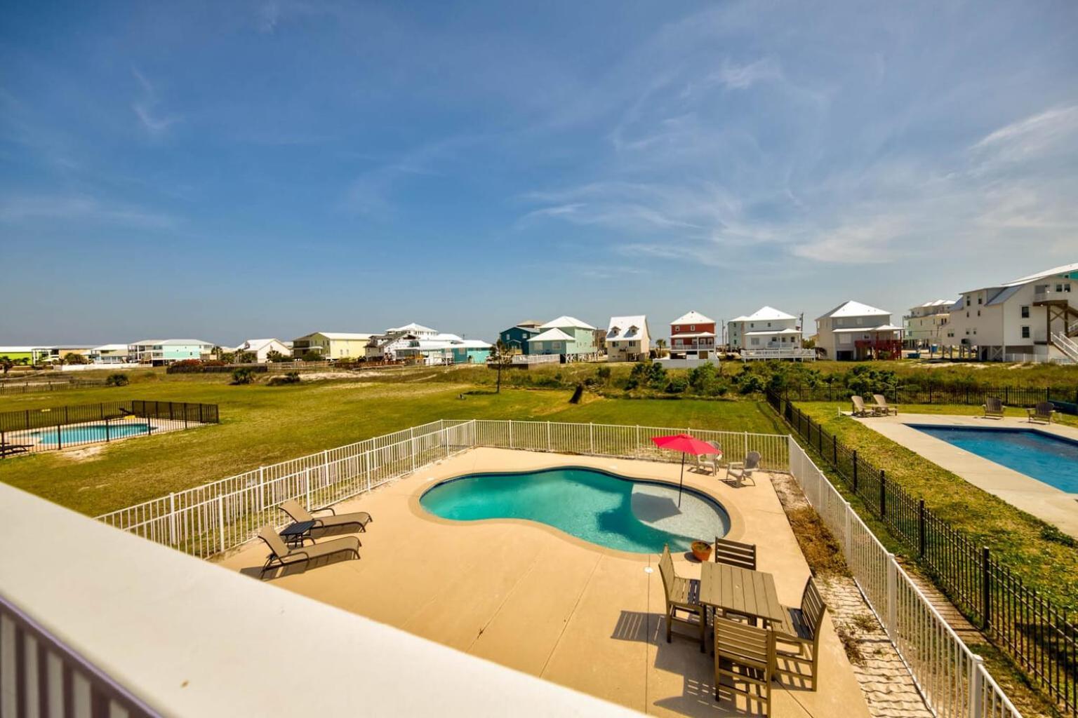 גולף שורז Sandy Feet Retreat By Vacation Homes Collection מראה חיצוני תמונה